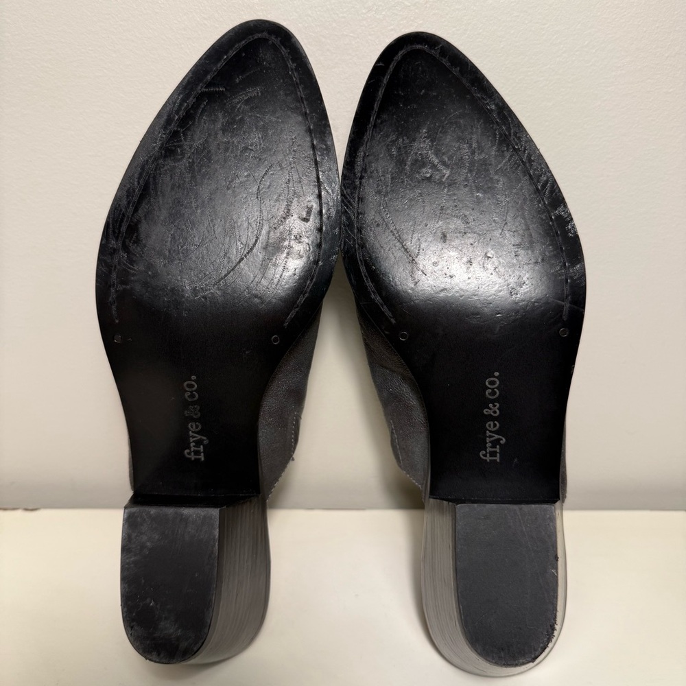 Frye & Co. Phoenix Leather Studded Heeled Mule Womens Size 9.5 Gold Grunge West - Picture 8 of 9
